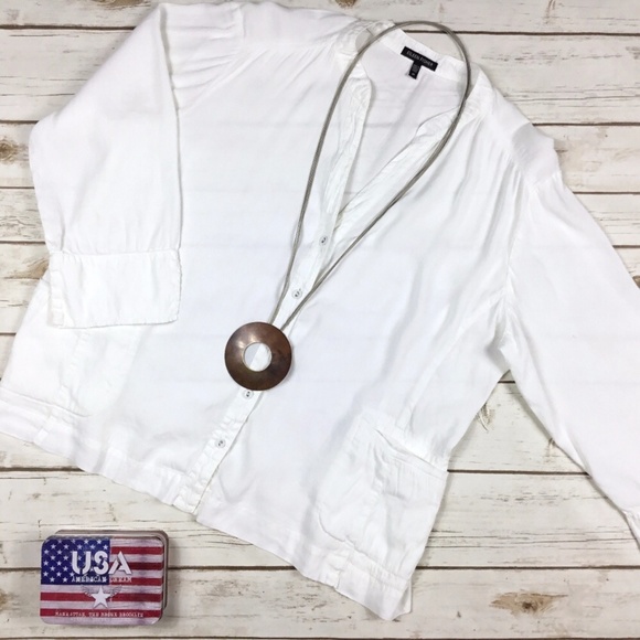 Eileen Fisher Boxy White V-Neck Linen Blend Top - Picture 1 of 8